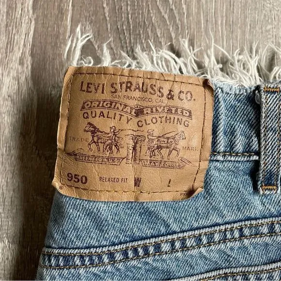 Vintage Levi’s Cut Off 950 Shorts