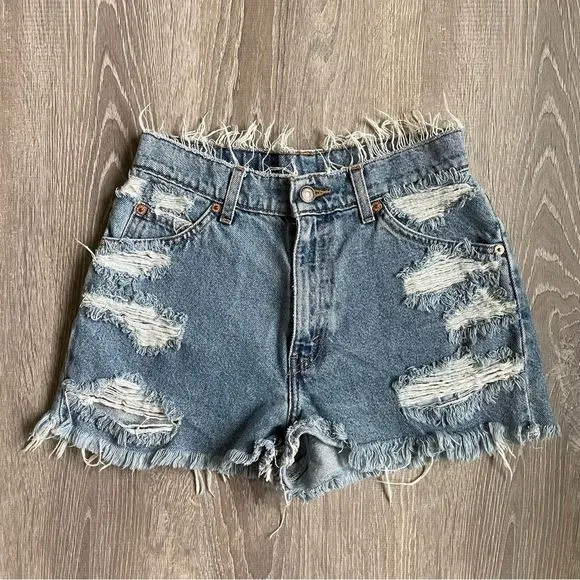 Vintage Levi’s Cut Off 950 Shorts