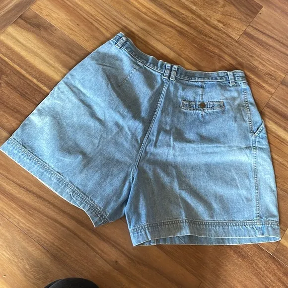 Vintage Liz Wear Highrise Mom Denim Shorts