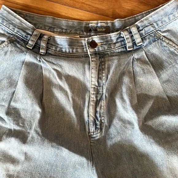 Vintage Liz Wear Highrise Mom Denim Shorts