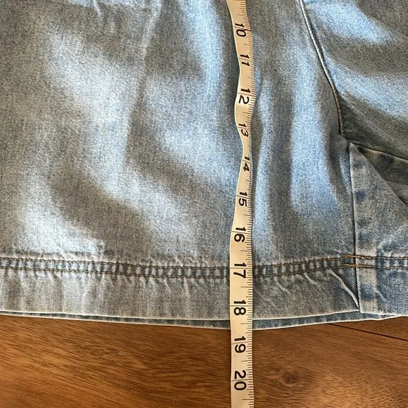 Vintage Liz Wear Highrise Mom Denim Shorts