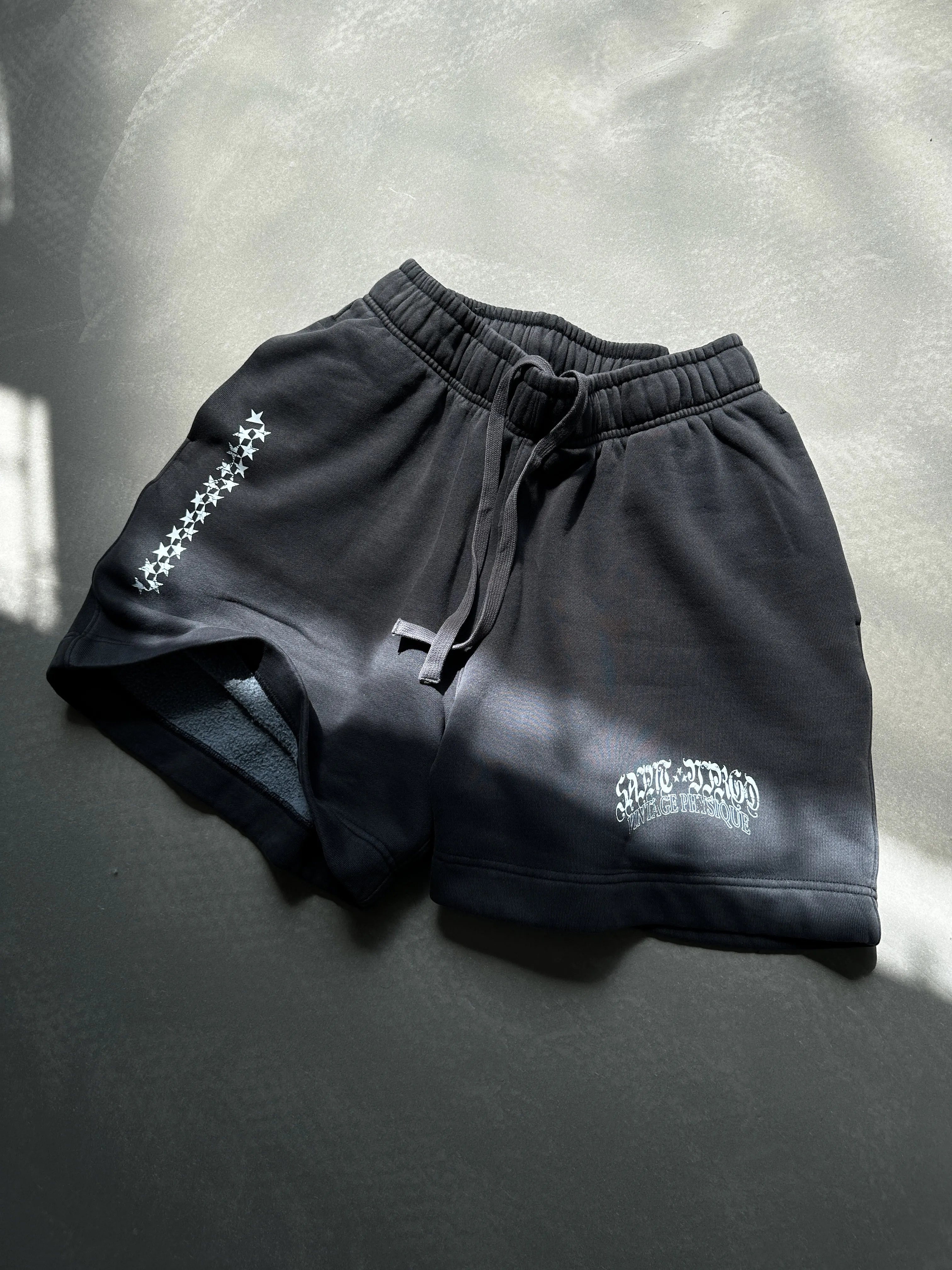 VINTAGE PHYSIQUE | Washed Black Shorts