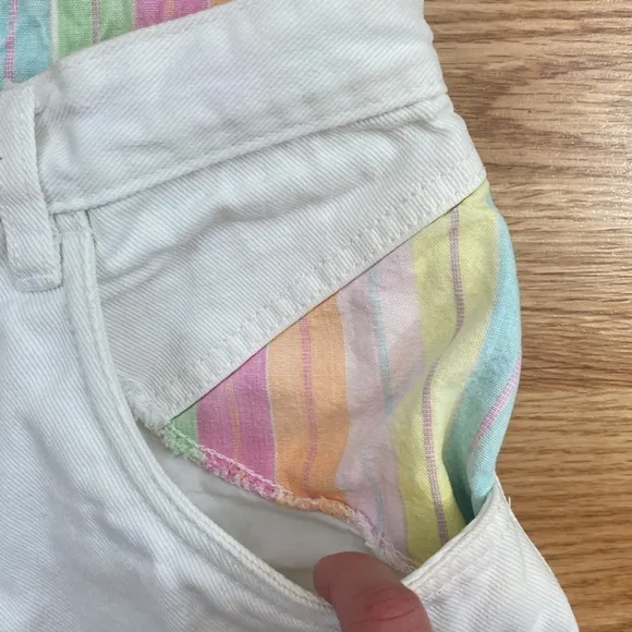 Vintage RIO White and Multi-coloured 100% Cotton High Rise Shorts