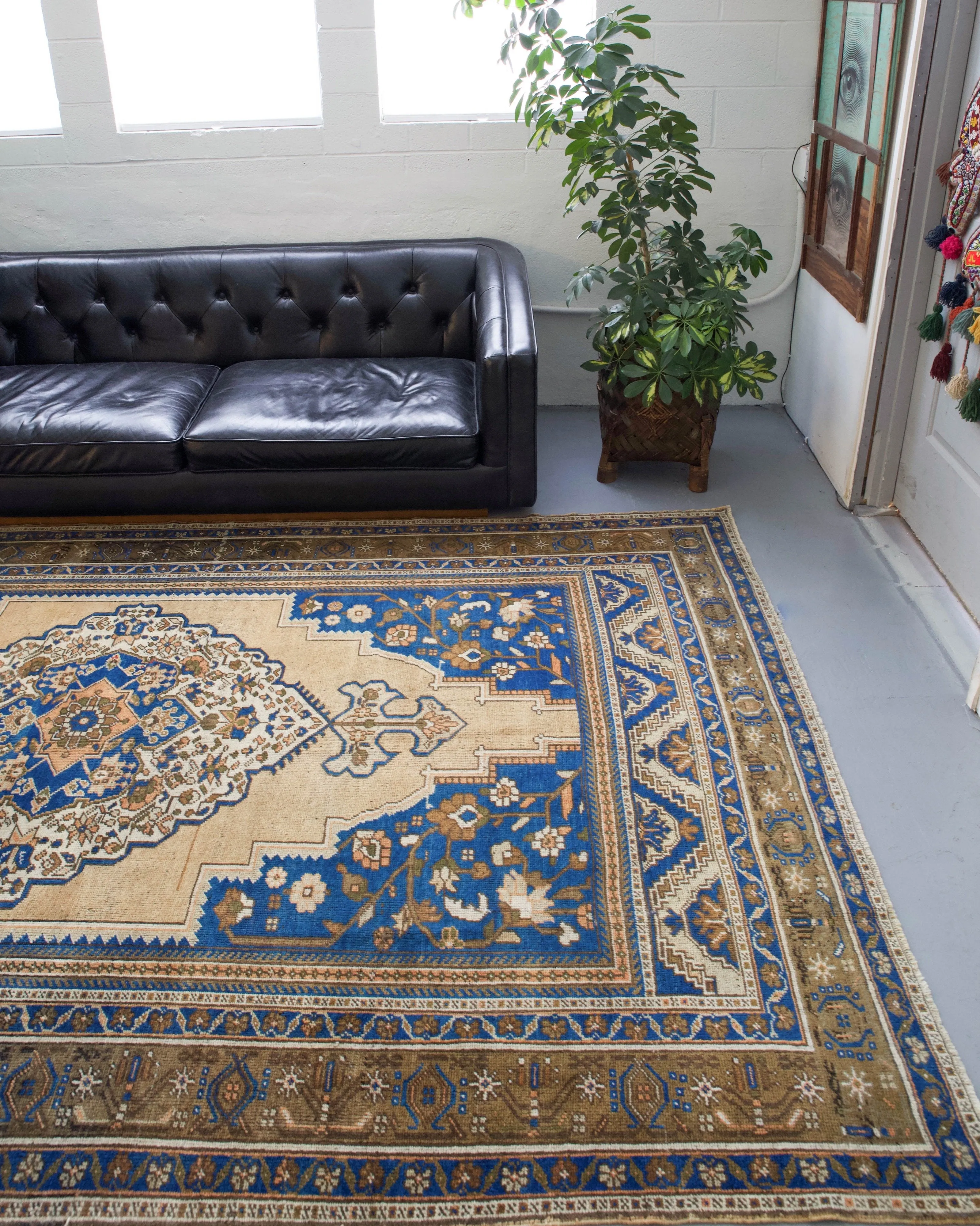 Vintage Turkish Taspinar Rug 6'7"x10'8"
