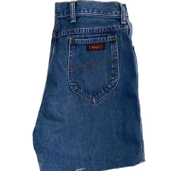 VINTAGE Wrangler High Waisted Boyfriend Shorts