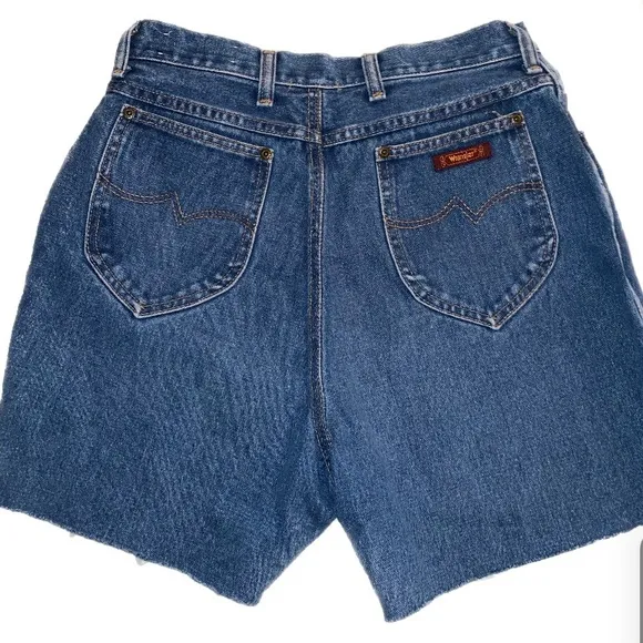 VINTAGE Wrangler High Waisted Boyfriend Shorts