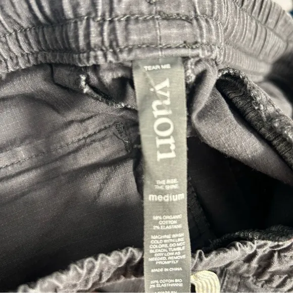 Vuori Vintage Ripstop Shorts - Women's Sz Medium in Charcoal