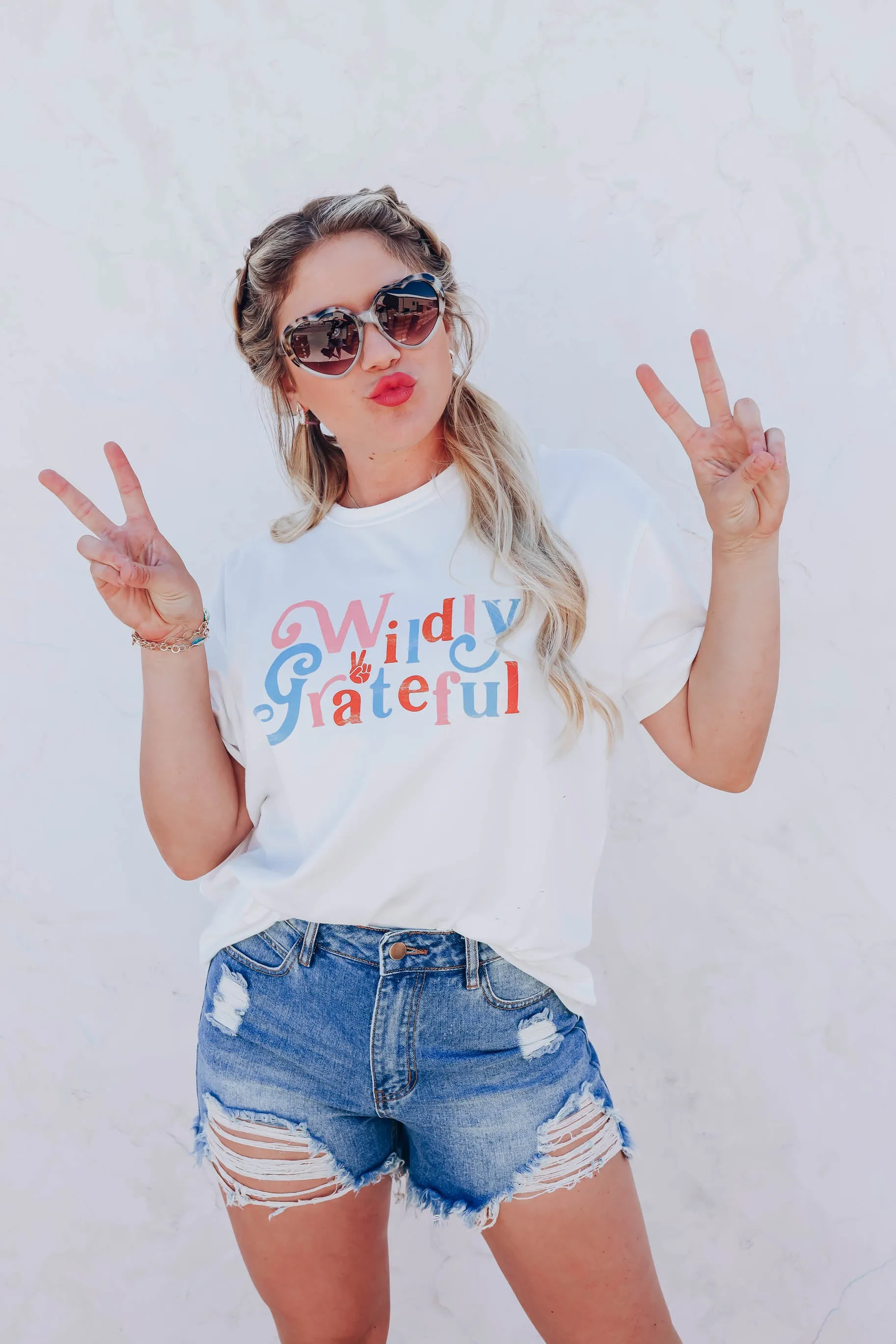 Wildly Grateful Graphic Tee